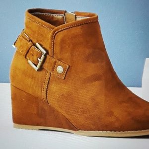 👢FINAL OFFER PRICE👢Wedge  Bootie